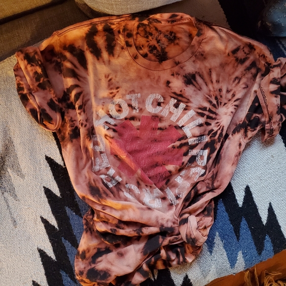 Tops - Reverse Tie Dye Band T Shirt Red Hot Chili Peppers